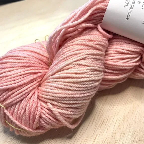 MadelineTosh Tosh Vintage Worsted Weight Yarn SW Merino 200 Yds "Molly Ringwald" - Picture 5 of 5